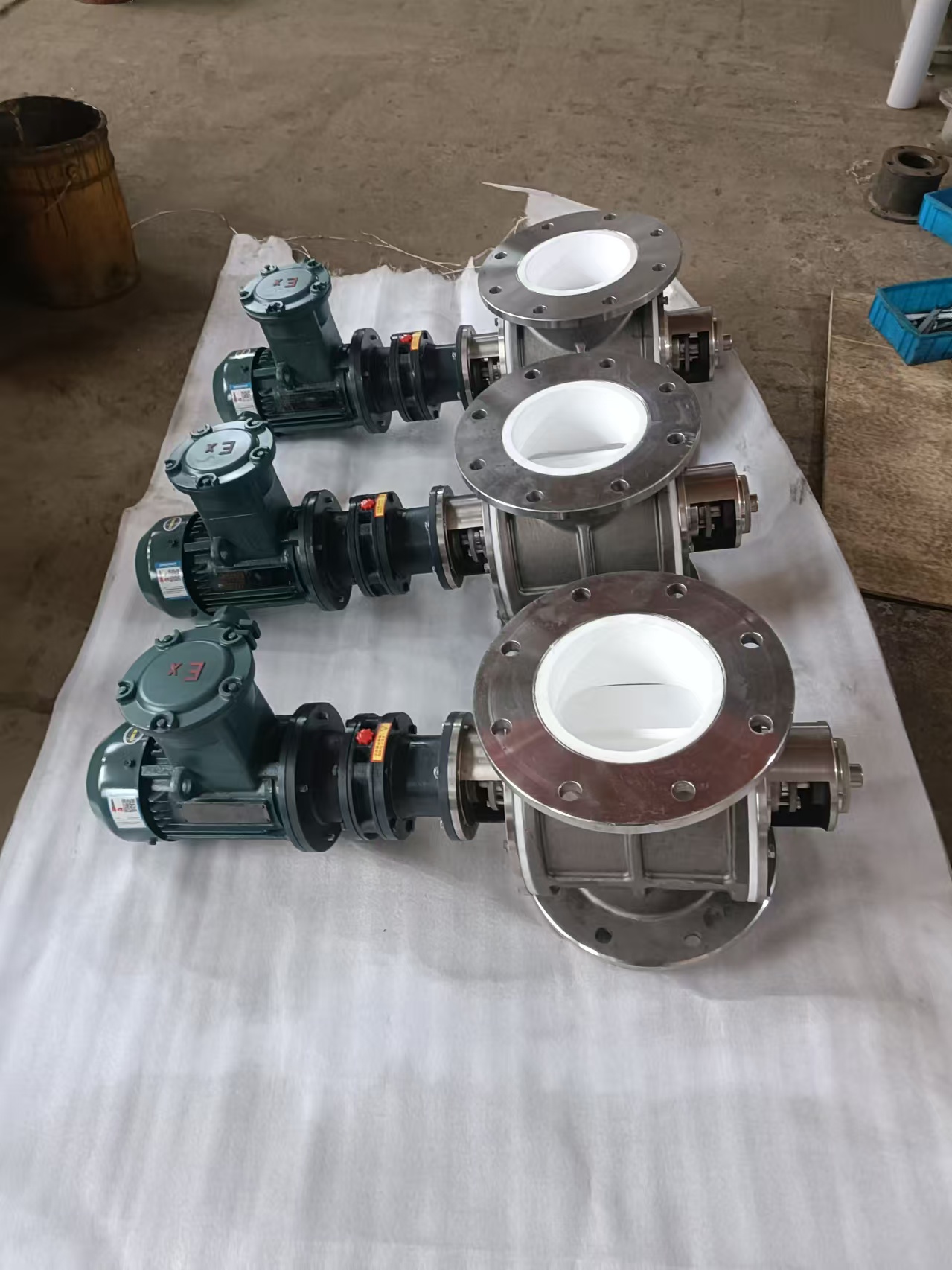 四氟關(guān)風機